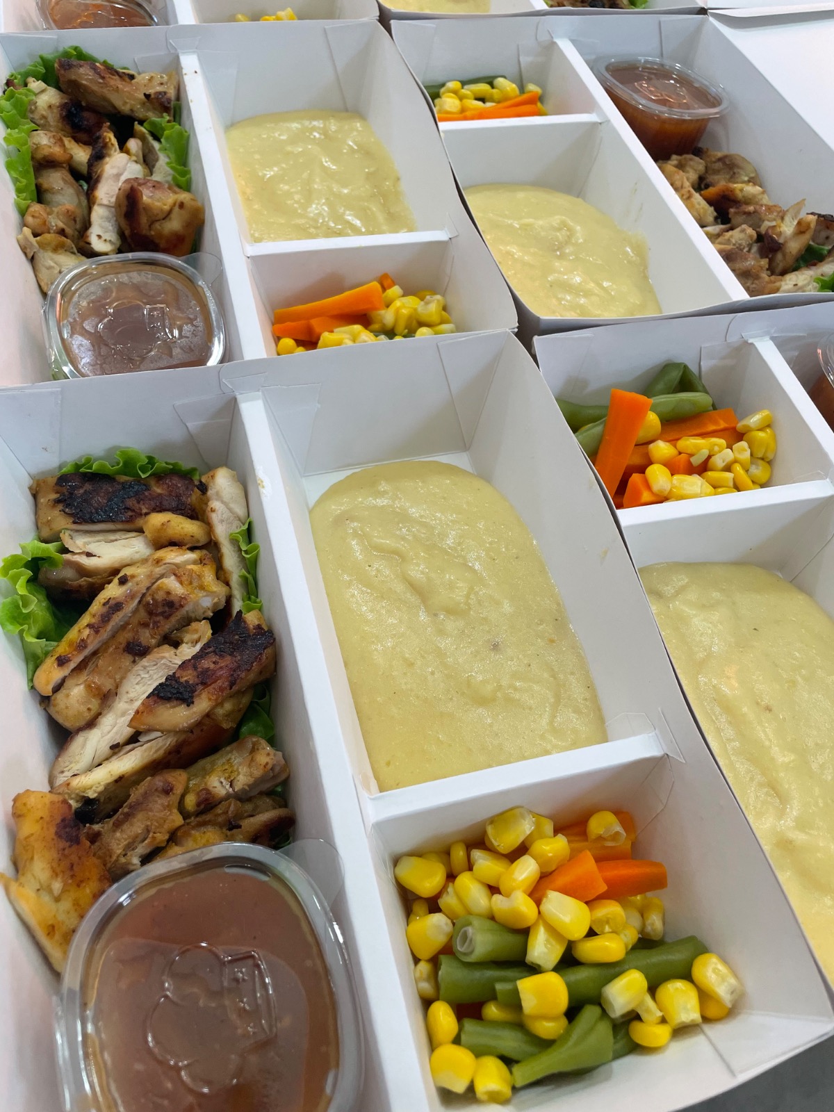 Chicken grill bbq with mashed potato